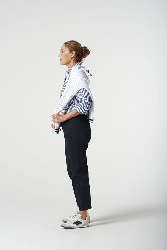 Goondiwindi Cotton - Stretch Woven Jogger Cropped - Dark Navy