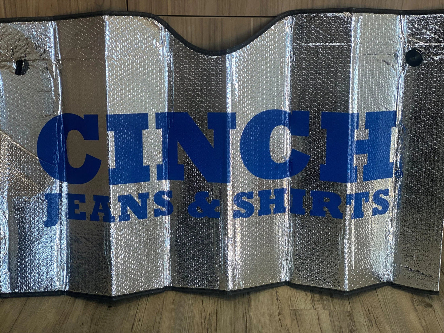 Cinch- Windscreen Shade