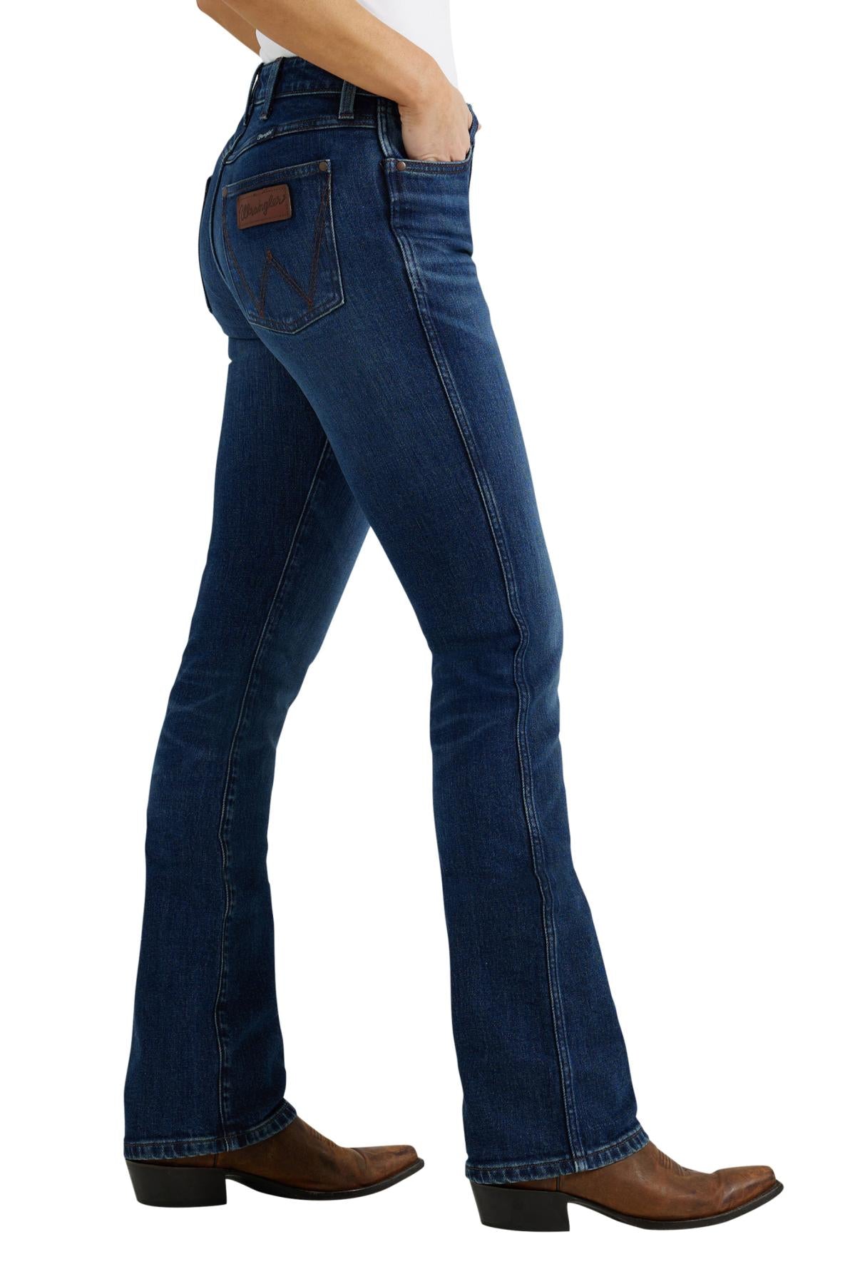 Wrangler - Women's Retro High Rise Boot Cut Jean - Bailey