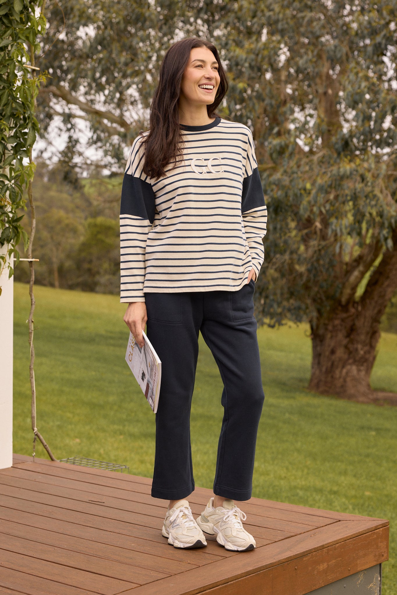 Goondiwindi Cotton - Sunday Cotton Logo Stripe Sweat - Birch/ Dark Navy