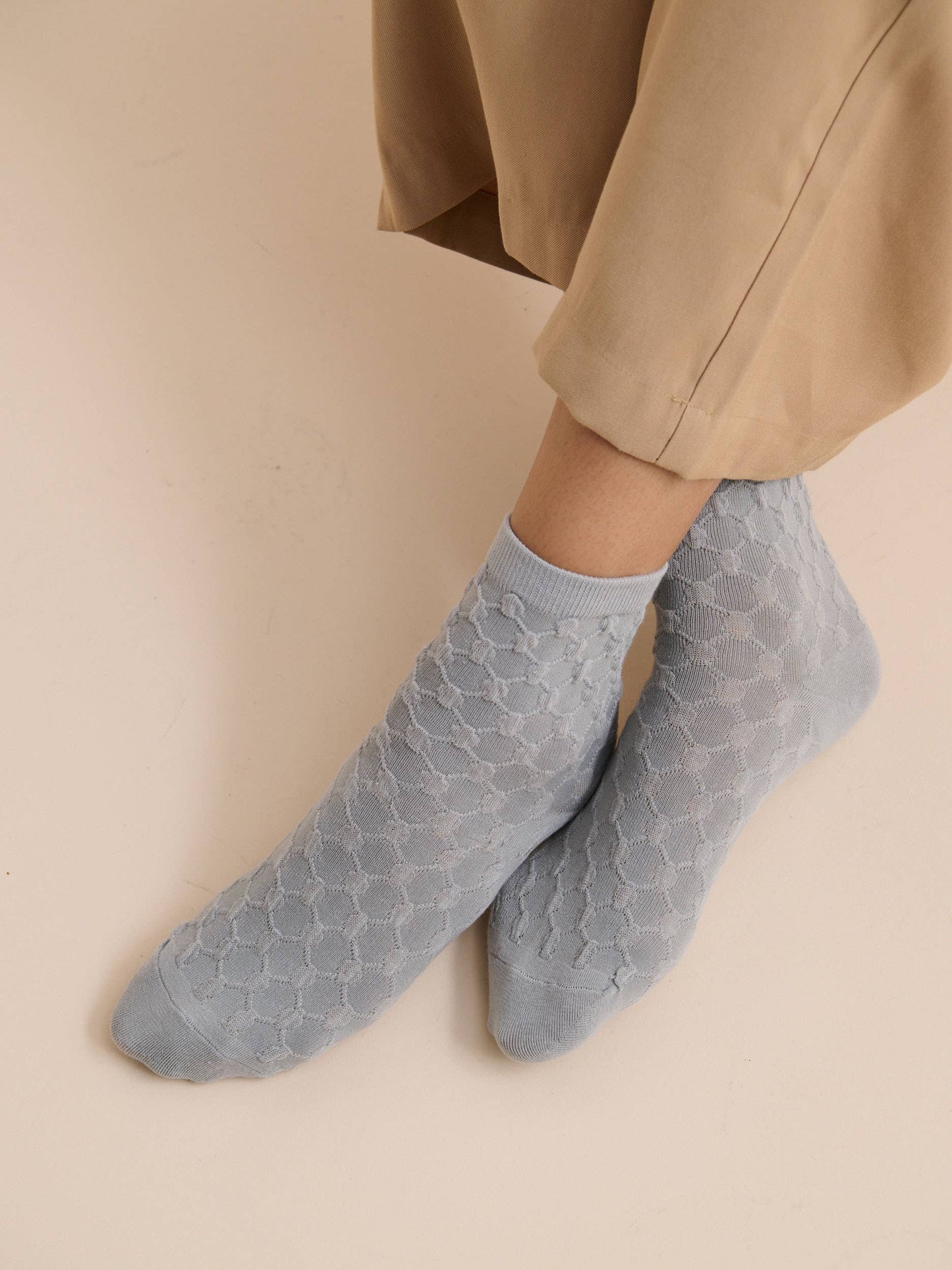 Angels Whisper Accessories - Hive Textured Winter Socks - Grey