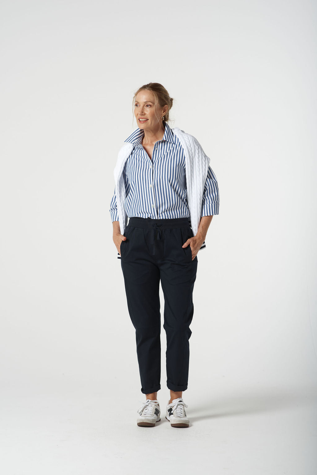 Goondiwindi Cotton - Stretch Woven Jogger Cropped - Dark Navy