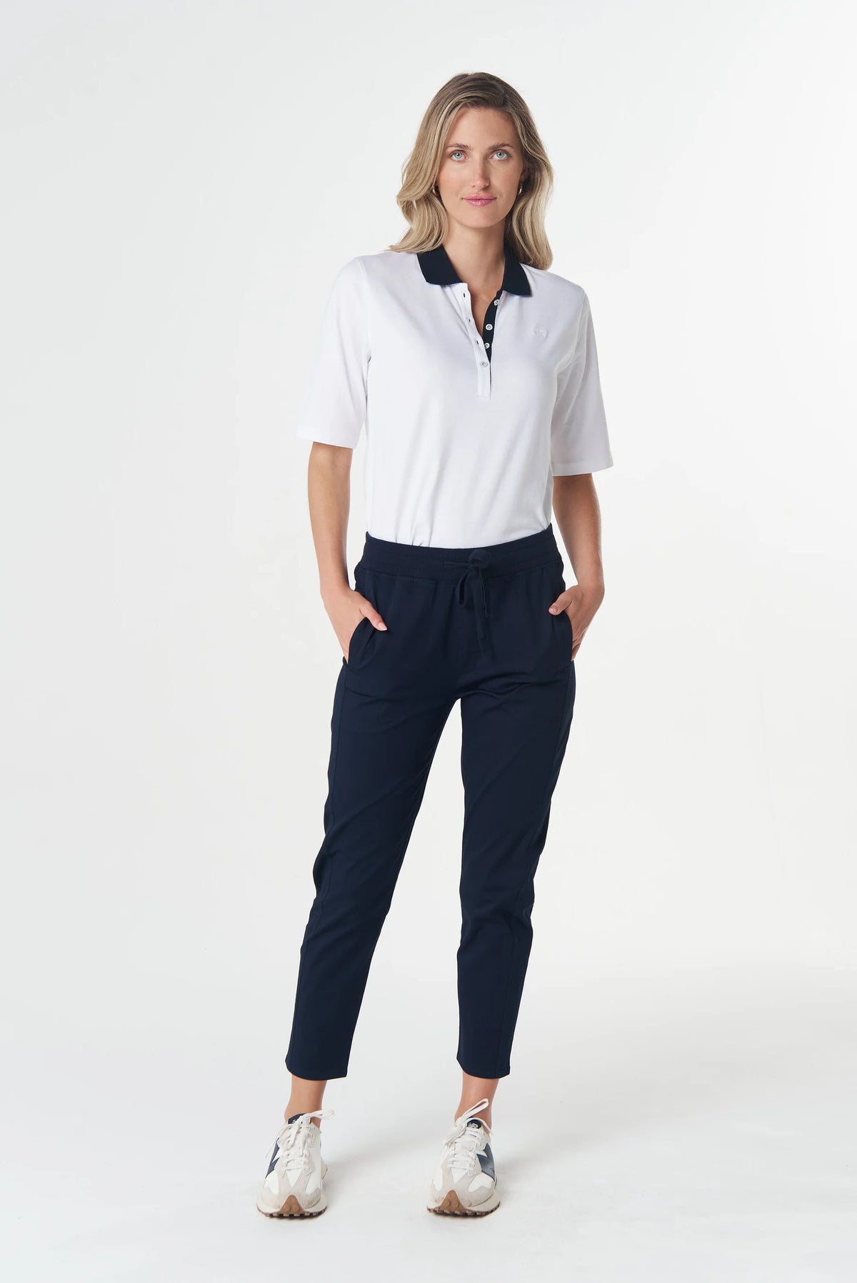 Goondiwindi Cotton - Vine Cropped Jogger - Navy