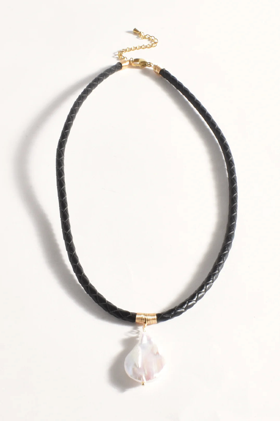 Adorne - Short Plaited Leather Pearl Necklace (Black)