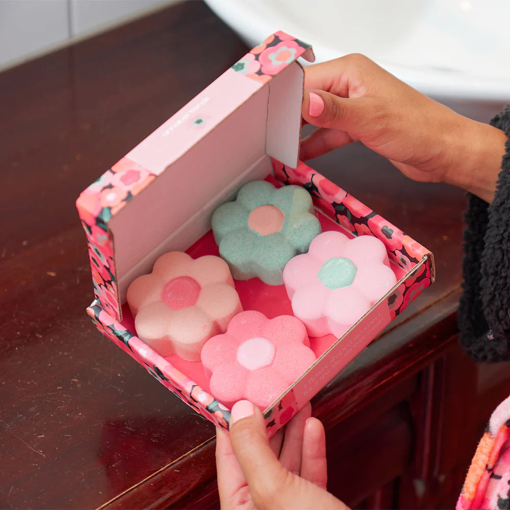 Annabel Trends - Shower Steamer Gift Box - Floral Escape 4pack
