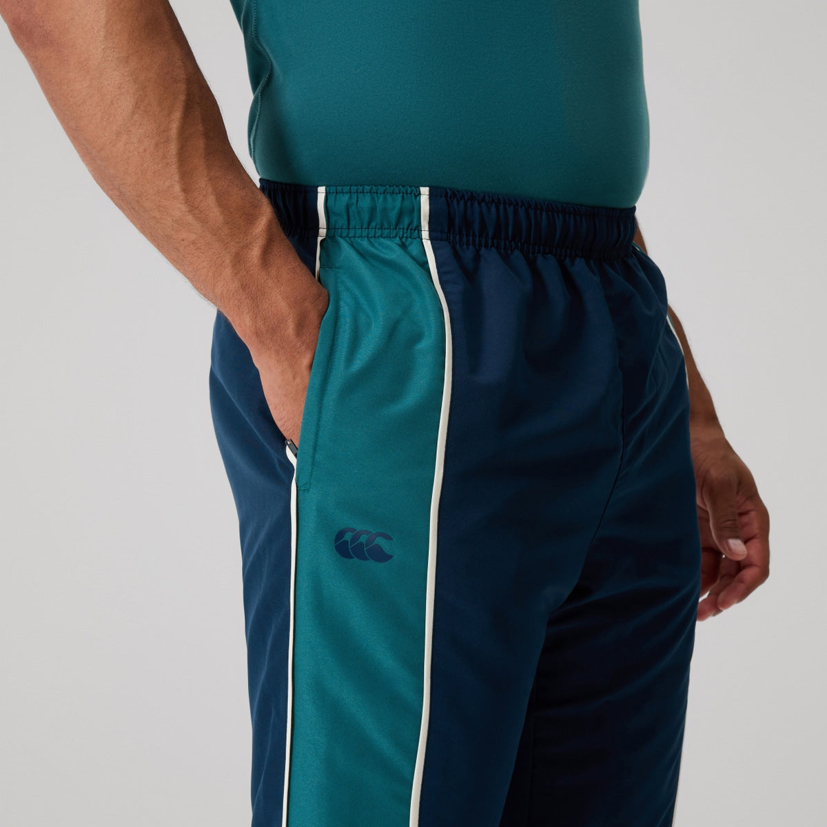 Canterbury - Mens Lifestyle 32in Panelled Trackpant - Navy