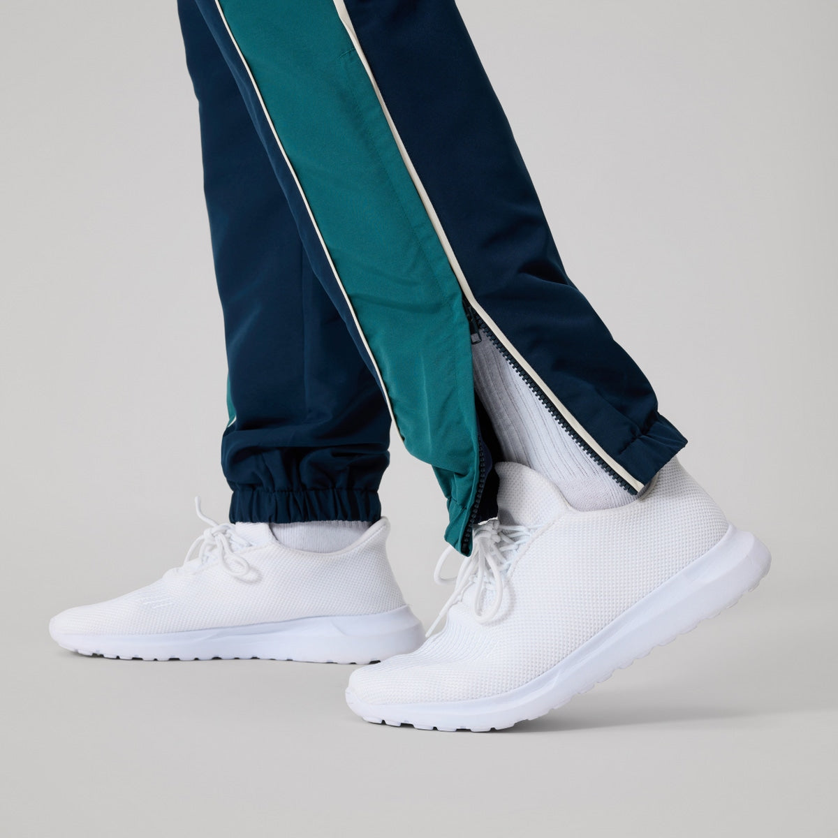 Canterbury - Mens Lifestyle 32in Panelled Trackpant - Navy